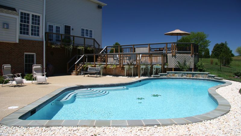 The Advantages of Hiring a Specialist for Pool Service in Long Island NY